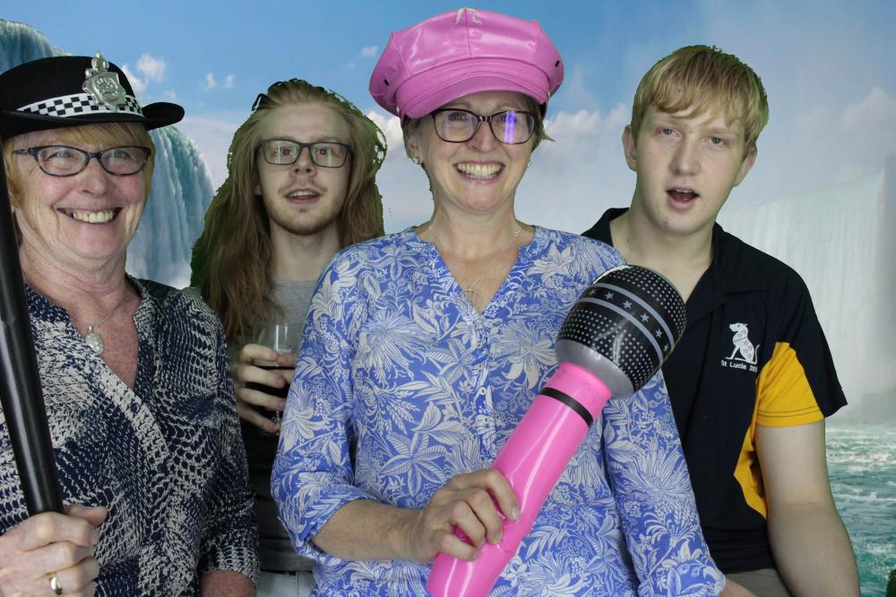 Leavers BBQ | View more photos from the event at gallery.myphotoboothexperience.co.uk/u/MyPhotoBoothExperienceLtd/Leavers-BBQ